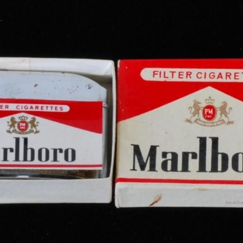 Marlboro　販促品？【オイルライター】