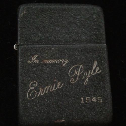 ブラッククラッケル　アーニー・パイル 【ZIPPO】