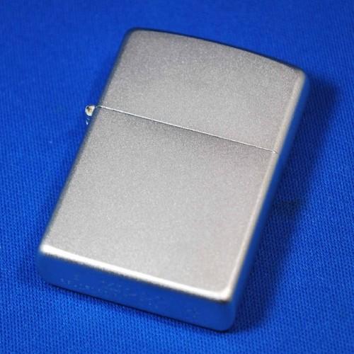 2006年製　プレーン　サテンクローム　セール品【ZIPPO】