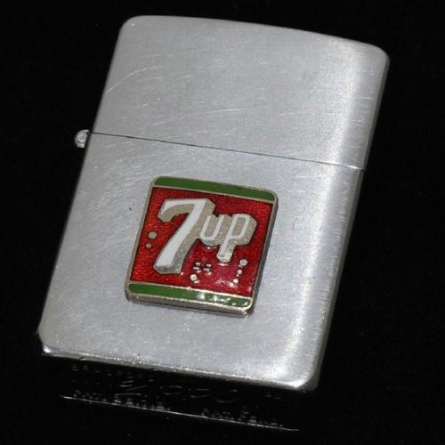 セブン・アップ　 ピンズ貼り【ZIPPO】